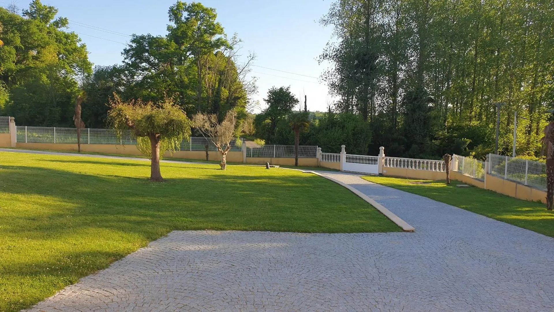 Апартаменты L'Hacienda Manciet